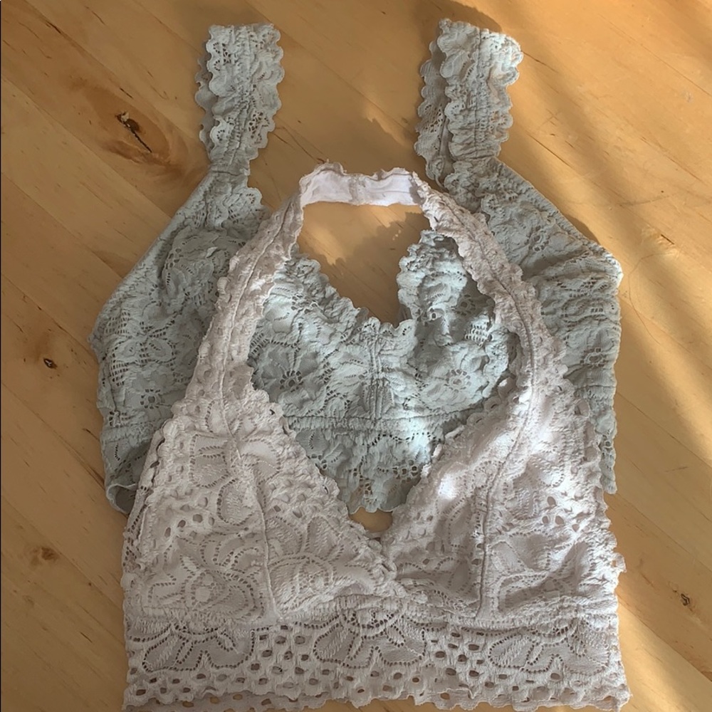 2 bralettes (one grey one white )